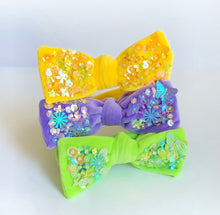 Load image into Gallery viewer, Velvet Headband
